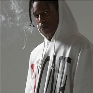 Meet your Posher, Sam